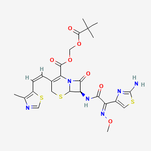 molecular formula C25H28N6O7S3 B10762390 2,2-dimethylpropanoyloxymethyl (7R)-7-[[(2E)-2-(2-amino-1,3-thiazol-4-yl)-2-methoxyiminoacetyl]amino]-3-[(Z)-2-(4-methyl-1,3-thiazol-5-yl)ethenyl]-8-oxo-5-thia-1-azabicyclo[4.2.0]oct-2-ene-2-carboxylate 