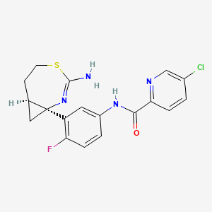 molecular formula C18H16ClFN4OS B10773600 N-[3-[(1S,7S)-3-amino-4-thia-2-azabicyclo[5.1.0]oct-2-en-1-yl]-4-fluorophenyl]-5-chloropyridine-2-carboxamide 