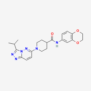 molecular formula C22H26N6O3 B10978706 N-(2,3-dihydro-1,4-benzodioxin-6-yl)-1-[3-(propan-2-yl)[1,2,4]triazolo[4,3-b]pyridazin-6-yl]piperidine-4-carboxamide 