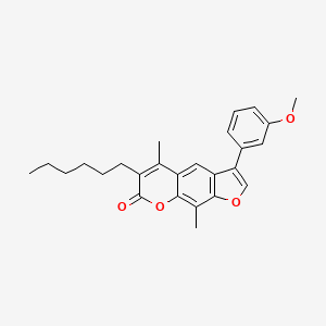 molecular formula C26H28O4 B11131660 6-hexyl-3-(3-methoxyphenyl)-5,9-dimethyl-7H-furo[3,2-g]chromen-7-one 