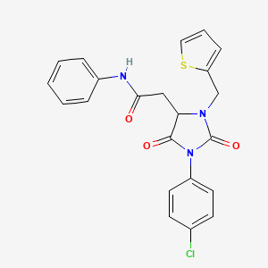 molecular formula C22H18ClN3O3S B11281127 2-[1-(4-chlorophenyl)-2,5-dioxo-3-(thiophen-2-ylmethyl)imidazolidin-4-yl]-N-phenylacetamide 