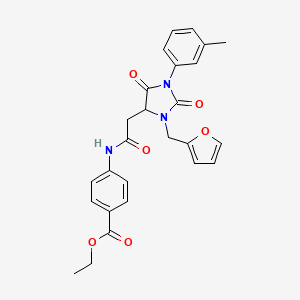 molecular formula C26H25N3O6 B11302709 Ethyl 4-({[3-(furan-2-ylmethyl)-1-(3-methylphenyl)-2,5-dioxoimidazolidin-4-yl]acetyl}amino)benzoate 