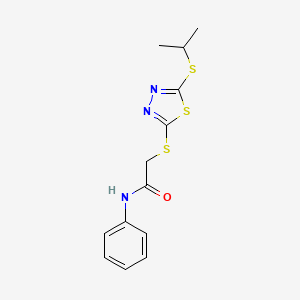 molecular formula C13H15N3OS3 B11351073 N-phenyl-2-{[5-(propan-2-ylsulfanyl)-1,3,4-thiadiazol-2-yl]sulfanyl}acetamide 