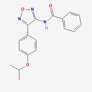 molecular formula C18H17N3O3 B11381892 N-{4-[4-(propan-2-yloxy)phenyl]-1,2,5-oxadiazol-3-yl}benzamide 