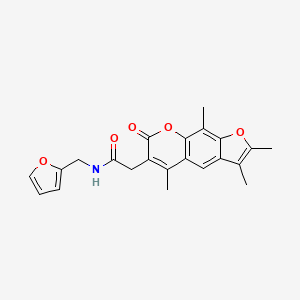 molecular formula C22H21NO5 B11391205 N-(2-furylmethyl)-2-(2,3,5,9-tetramethyl-7-oxo-7H-furo[3,2-g]chromen-6-yl)acetamide 