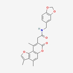 molecular formula C24H21NO6 B11393952 N-(1,3-benzodioxol-5-ylmethyl)-2-(3,4,9-trimethyl-7-oxo-7H-furo[2,3-f]chromen-8-yl)acetamide 