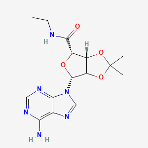 molecular formula C₁₅H₂₀N₆O₄ B1140553 5'-Ethylcarboxamido-2',3'-isopropylidene Adenosine CAS No. 39491-53-7