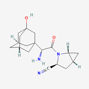 molecular formula C₁₈H₂₅N₃O₂ B1141281 (1R,3S,5R)-2-((R)-2-Amino-2-((1r,3S,5R,7S)-3-hydroxyadamantan-1-yl)acetyl)-2-azabicyclo[3.1.0]hexane-3-carbonitrile CAS No. 1564265-98-0