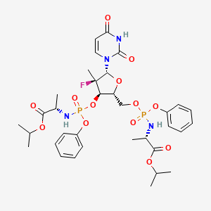 propan-2-yl (2S)-2-[[[(2R,3R,4R,5R)-5-(2,4-dioxopyrimidin-1-yl)-4-fluoro-4-methyl-3-[[[(2S)-1-oxo-1-propan-2-yloxypropan-2-yl]amino]-phenoxyphosphoryl]oxyoxolan-2-yl]methoxy-phenoxyphosphoryl]amino]propanoate