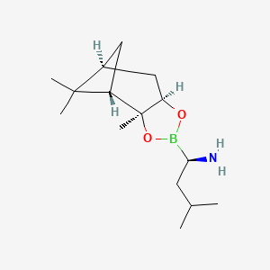 B1143001 (R)-3-Methyl-1-((3aS,4S,6S,7aR)-3a,5,5-trimethylhexahydro-4,6-methanobenzo[d][1,3,2]dioxaborol-2-yl)butan-1-amine CAS No. 179324-86-8