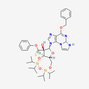 B1147448 O6-Benzyl-N2,3-etheno-2'-phenoxythioxomethyl-3',5'-O-[tetrakis(isopropyl)-1,3-disiloxanediyl] Guanosine CAS No. 148437-93-8