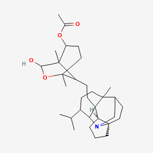 molecular formula C32H51NO4 B1154048 Daphmacropodine 