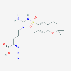 (2S)-5-[[amino-[(2,2,5,7,8-pentamethyl-3,4-dihydrochromen-6-yl)sulfonylamino]methylidene]amino]-2-azidopentanoic acid