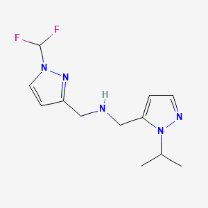 molecular formula C12H17F2N5 B11752004 {[1-(difluoromethyl)-1H-pyrazol-3-yl]methyl}({[1-(propan-2-yl)-1H-pyrazol-5-yl]methyl})amine 