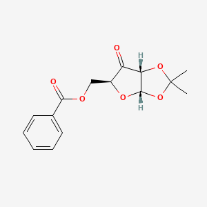 molecular formula C15H16O6 B11768898 ((3aS,5S,6aR)-2,2-Dimethyl-6-oxotetrahydrofuro[2,3-d][1,3]dioxol-5-yl)methyl benzoate 