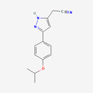 molecular formula C14H15N3O B11803616 2-(5-(4-Isopropoxyphenyl)-1H-pyrazol-3-yl)acetonitrile 