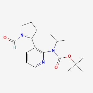 molecular formula C18H27N3O3 B11815515 tert-Butyl (3-(1-formylpyrrolidin-2-yl)pyridin-2-yl)(isopropyl)carbamate 