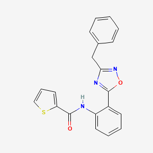 molecular formula C20H15N3O2S B1182811 N-[2-(3-benzyl-1,2,4-oxadiazol-5-yl)phenyl]-2-thiophenecarboxamide 