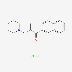 2-Methyl-1-(2-naphthyl)-3-piperidinopropan-1-one hydrochloride