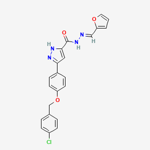molecular formula C22H17ClN4O3 B12008748 5-(4-((4-Chlorobenzyl)oxy)phenyl)-N'-(furan-2-ylmethylene)-1H-pyrazole-3-carbohydrazide CAS No. 634896-23-4