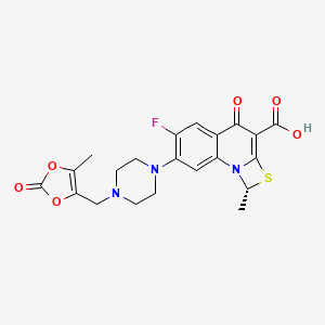 molecular formula C21H20FN3O6S B1203504 (1R)-6-fluoranyl-1-methyl-7-[4-[(5-methyl-2-oxidanylidene-1,3-dioxol-4-yl)methyl]piperazin-1-yl]-4-oxidanylidene-1H-[1,3]thiazeto[3,2-a]quinoline-3-carboxylic acid 