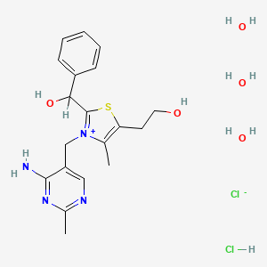 molecular formula C19H30Cl2N4O5S B1203618 2-(alpha-Hydroxybenzyl)thiamine chloride CAS No. 62324-27-0