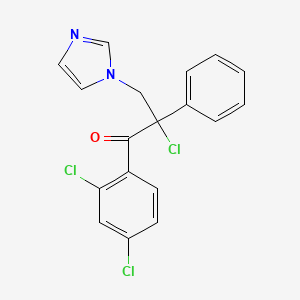 molecular formula C18H13Cl3N2O B1205114 2-Chloro-1-(2,4-dichlorophenyl)-3-(1H-imidazol-1-yl)-2-phenylpropan-1-one 