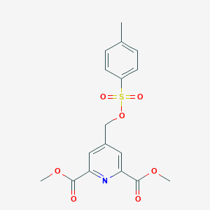 molecular formula C17H17NO7S B120742 4-[[[(4-Methylphenyl)sulfonyl]oxy]methyl]-2,6-pyridinedicarboxylic Acid 2,6-Dimethyl Ester CAS No. 909247-46-7