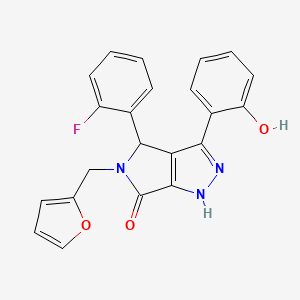molecular formula C22H16FN3O3 B1207714 4-(2-fluorophenyl)-5-(2-furanylmethyl)-3-(6-oxo-1-cyclohexa-2,4-dienylidene)-2,4-dihydro-1H-pyrrolo[3,4-c]pyrazol-6-one 