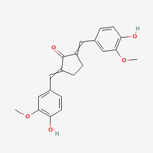2,5-Bis[(4-hydroxy-3-methoxyphenyl)methylidene]-1-cyclopentanone