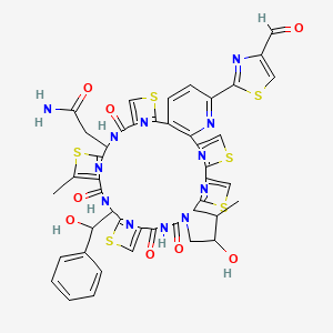 molecular formula C45H36N12O8S6 B12093083 2-[35-(4-Formyl-1,3-thiazol-2-yl)-8-hydroxy-18-[hydroxy(phenyl)methyl]-7,22-dimethyl-11,13,20,27-tetraoxo-4,16,23,30,40-pentathia-10,12,19,26,36,41,42,43,44,45-decazaoctacyclo[36.2.1.12,5.114,17.121,24.128,31.06,10.032,37]pentatetraconta-1(41),2,5(45),14,17(44),21,24(43),28,31(42),32(37),33,35,38-tridecaen-25-yl]acetamide 