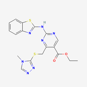 molecular formula C18H17N7O2S2 B12123357 ethyl 2-(1,3-benzothiazol-2-ylamino)-4-{[(4-methyl-4H-1,2,4-triazol-3-yl)sulfanyl]methyl}pyrimidine-5-carboxylate 