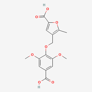 molecular formula C16H16O8 B1212446 4-[(4-Carboxy-2,6-dimethoxyphenoxy)methyl]-5-methyl-2-furancarboxylic acid 