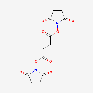 Bis(2,5-dioxopyrrolidin-1-yl) succinate