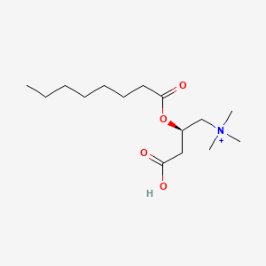3-Carboxy-N,N,N-trimethyl-2-(octanoyloxy)propan-1-aminium
