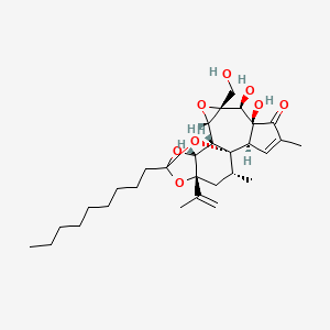 (1R,2R,6S,7S,8R,10S,11S,12R,16R,18R)-6,7-dihydroxy-8-(hydroxymethyl)-4,18-dimethyl-14-nonyl-16-prop-1-en-2-yl-9,13,15,19-tetraoxahexacyclo[12.4.1.01,11.02,6.08,10.012,16]nonadec-3-en-5-one