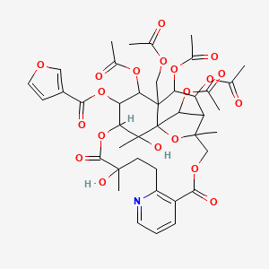 [20,22,23,25-Tetraacetyloxy-21-(acetyloxymethyl)-15,26-dihydroxy-3,15,26-trimethyl-6,16-dioxo-2,5,17-trioxa-11-azapentacyclo[16.7.1.01,21.03,24.07,12]hexacosa-7(12),8,10-trien-19-yl] furan-3-carboxylate