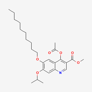molecular formula C26H37NO6 B1216534 4-Acetoxy-6-decyloxy-7-isopropoxy-3-methoxycarbonylquinoline CAS No. 80061-37-6