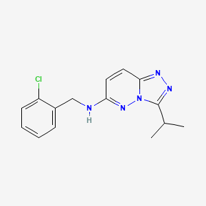 molecular formula C15H16ClN5 B12190198 N-(2-chlorobenzyl)-3-(propan-2-yl)[1,2,4]triazolo[4,3-b]pyridazin-6-amine 