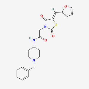 molecular formula C22H23N3O4S B12193709 N-(1-benzylpiperidin-4-yl)-2-[(5Z)-5-(furan-2-ylmethylidene)-2,4-dioxo-1,3-thiazolidin-3-yl]acetamide 