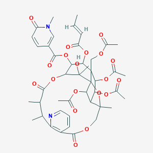 molecular formula C45H52N2O19 B122223 [21,22,24-Triacetyloxy-20-(acetyloxymethyl)-19-[(E)-but-2-enoyl]oxy-25-hydroxy-3,13,14,25-tetramethyl-6,15-dioxo-2,5,16-trioxa-11-azapentacyclo[15.7.1.01,20.03,23.07,12]pentacosa-7(12),8,10-trien-18-yl] 1-methyl-6-oxopyridine-3-carboxylate CAS No. 155944-13-1