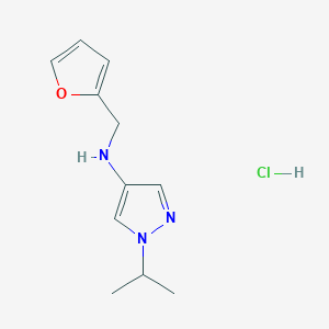 molecular formula C11H16ClN3O B12228949 N-(2-furylmethyl)-1-isopropyl-1H-pyrazol-4-amine 