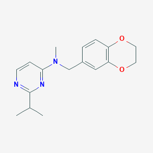 molecular formula C17H21N3O2 B12241378 N-[(2,3-dihydro-1,4-benzodioxin-6-yl)methyl]-N-methyl-2-(propan-2-yl)pyrimidin-4-amine 
