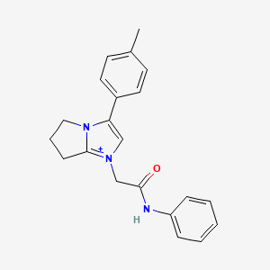molecular formula C21H22N3O+ B1225243 2-[3-(4-methylphenyl)-6,7-dihydro-5H-pyrrolo[1,2-a]imidazol-1-ium-1-yl]-N-phenylacetamide 