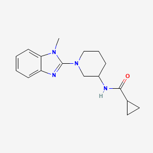 molecular formula C17H22N4O B12260458 N-[1-(1-methyl-1H-1,3-benzodiazol-2-yl)piperidin-3-yl]cyclopropanecarboxamide 