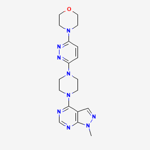 molecular formula C18H23N9O B12267394 4-[6-(4-{1-methyl-1H-pyrazolo[3,4-d]pyrimidin-4-yl}piperazin-1-yl)pyridazin-3-yl]morpholine 