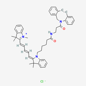 molecular formula C50H53ClN4O2 B12283262 N-[3-(2-azatricyclo[10.4.0.04,9]hexadeca-1(16),4,6,8,12,14-hexaen-10-yn-2-yl)-3-oxopropyl]-6-[3,3-dimethyl-2-[5-(1,3,3-trimethylindol-1-ium-2-yl)penta-2,4-dienylidene]indol-1-yl]hexanamide;chloride CAS No. 2182601-72-3