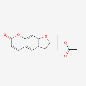 Acetic acid 2-(7-oxo-2,3-dihydrofuro[3,2-g][1]benzopyran-2-yl)propan-2-yl ester