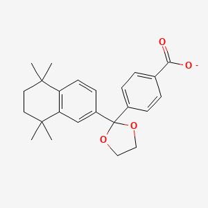 molecular formula C24H27O4- B1229201 4-[2-(5,5,8,8-Tetramethyl-5,6,7,8-tetrahydro-naphthalen-2-YL)-[1,3]dioxolan-2-YL]-benzoic acid 