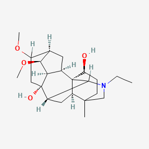 molecular formula C23H37NO4 B1230089 唐松草碱 CAS No. 84714-33-0